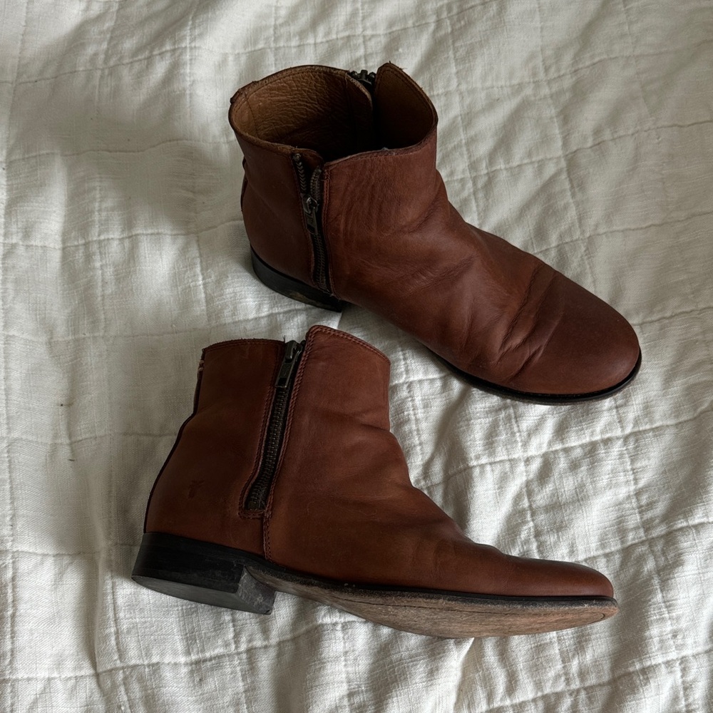 Women's Brown Leather Side-Zip Frye Ankle Boots